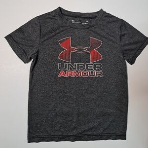 Kids Under Armour Gray and Red Shirt Size 4T